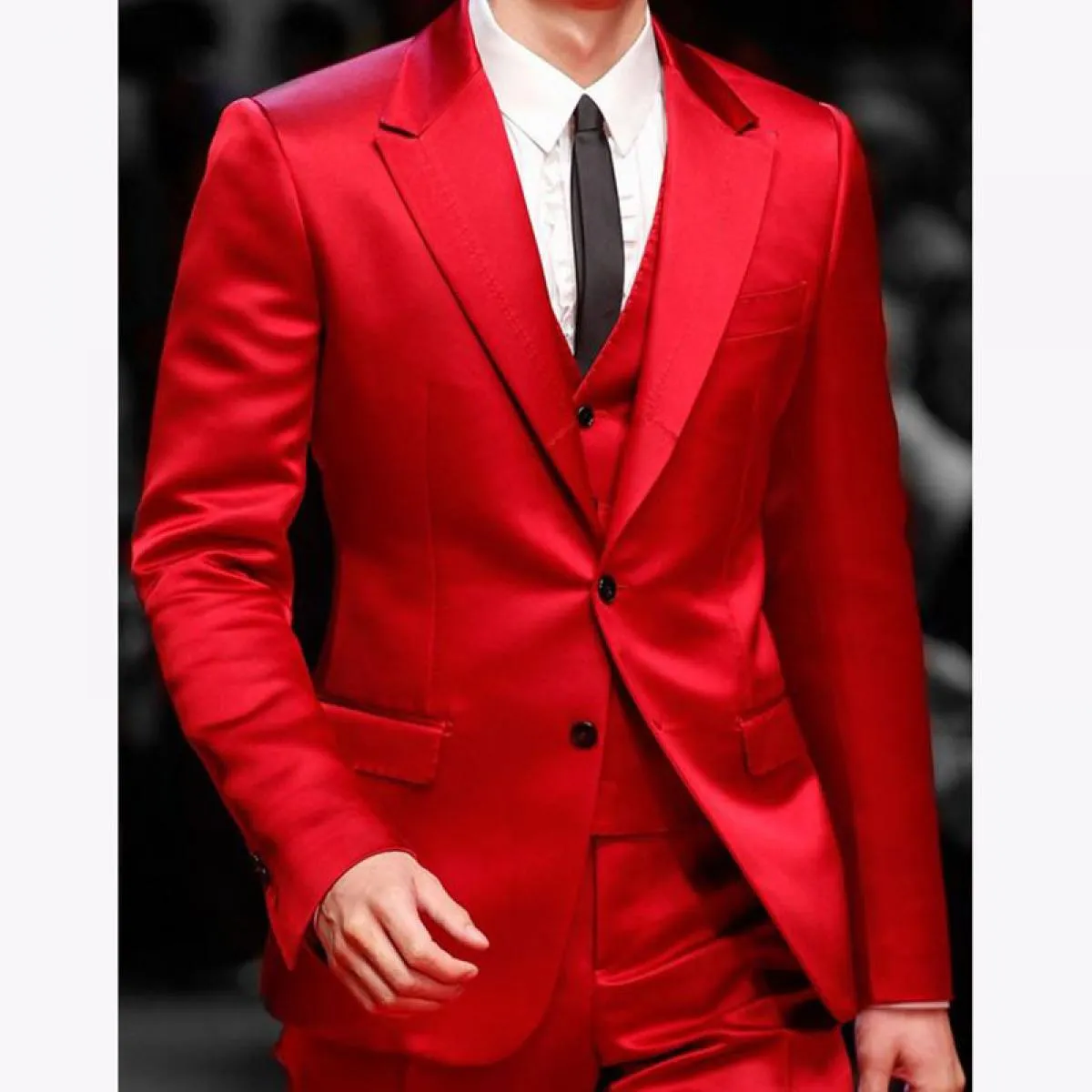 2023 Slim Fit Abiti da uomo rossi per il cantante di ballo Stage 3 pezzi Abito da sposo in raso da sposa smoking moda maschile g