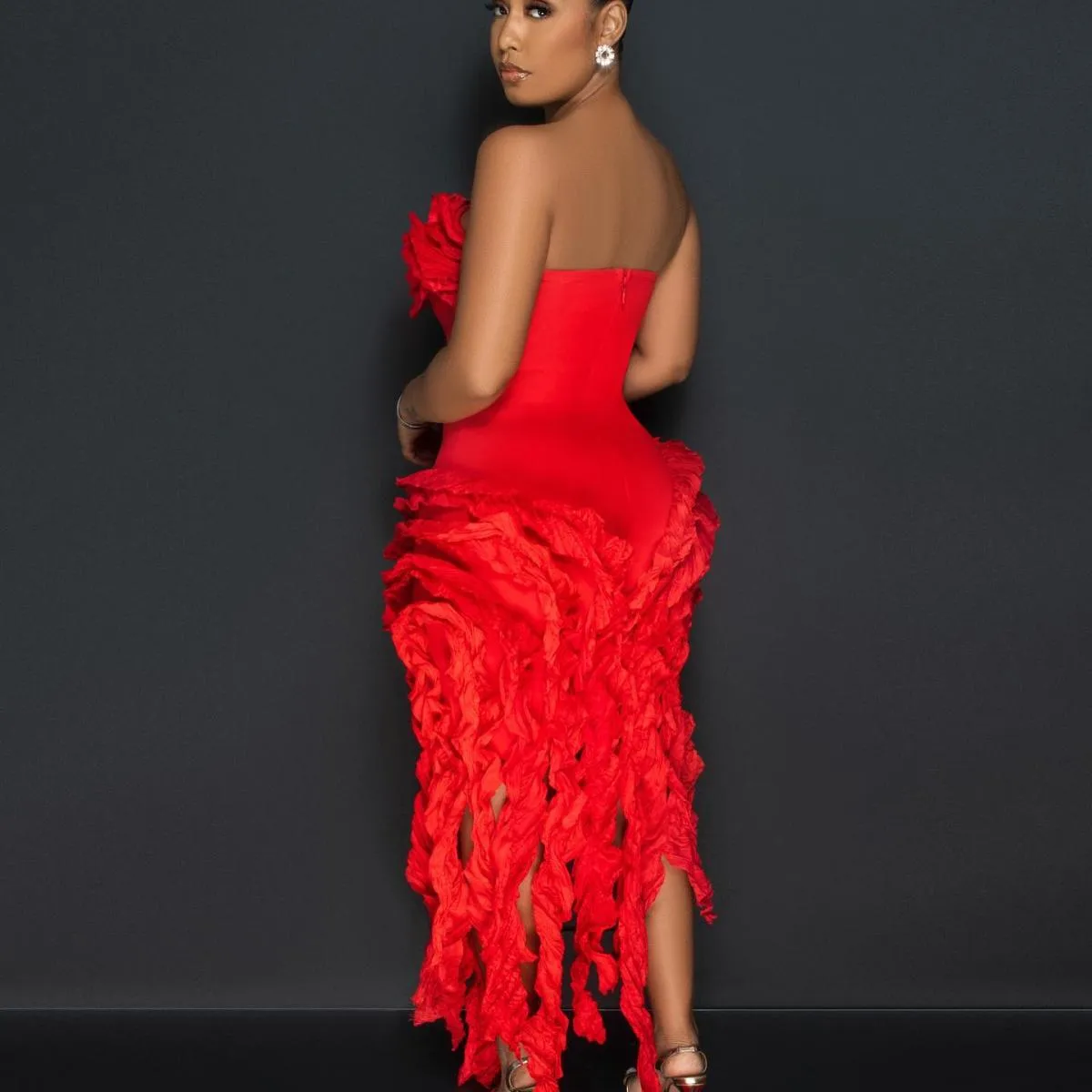 2024 Chic Ruffle Frange Abiti da ballo rossi Sweetheart Asimmetrico Abito da cocktail corto Stile Aso Ebi Abito da festa formale