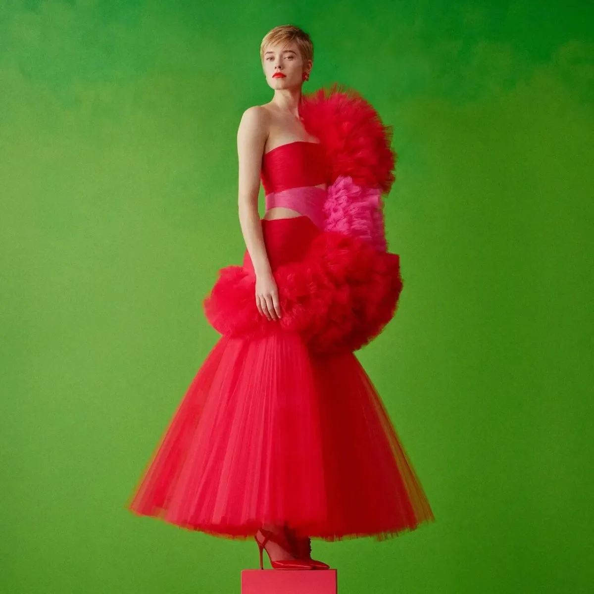 Abiti da festa rossi alla moda Abiti da ballo lunghi in tulle con volant Abiti da compleanno Abiti monospalla personalizzati Chi