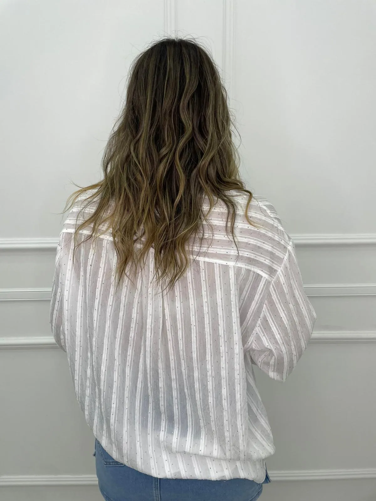 Camicia velata con swarovski