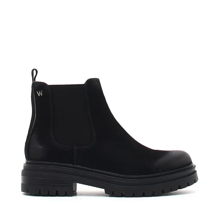 COURTNEY CHELSEA BLACK BLACK