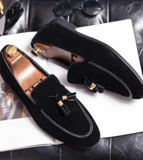 Designer 2022new Scarpe casual in pelle da uomo per uomo Mocassini con nappe Comodi mocassini marroni neri Scarpe da uomo in pel