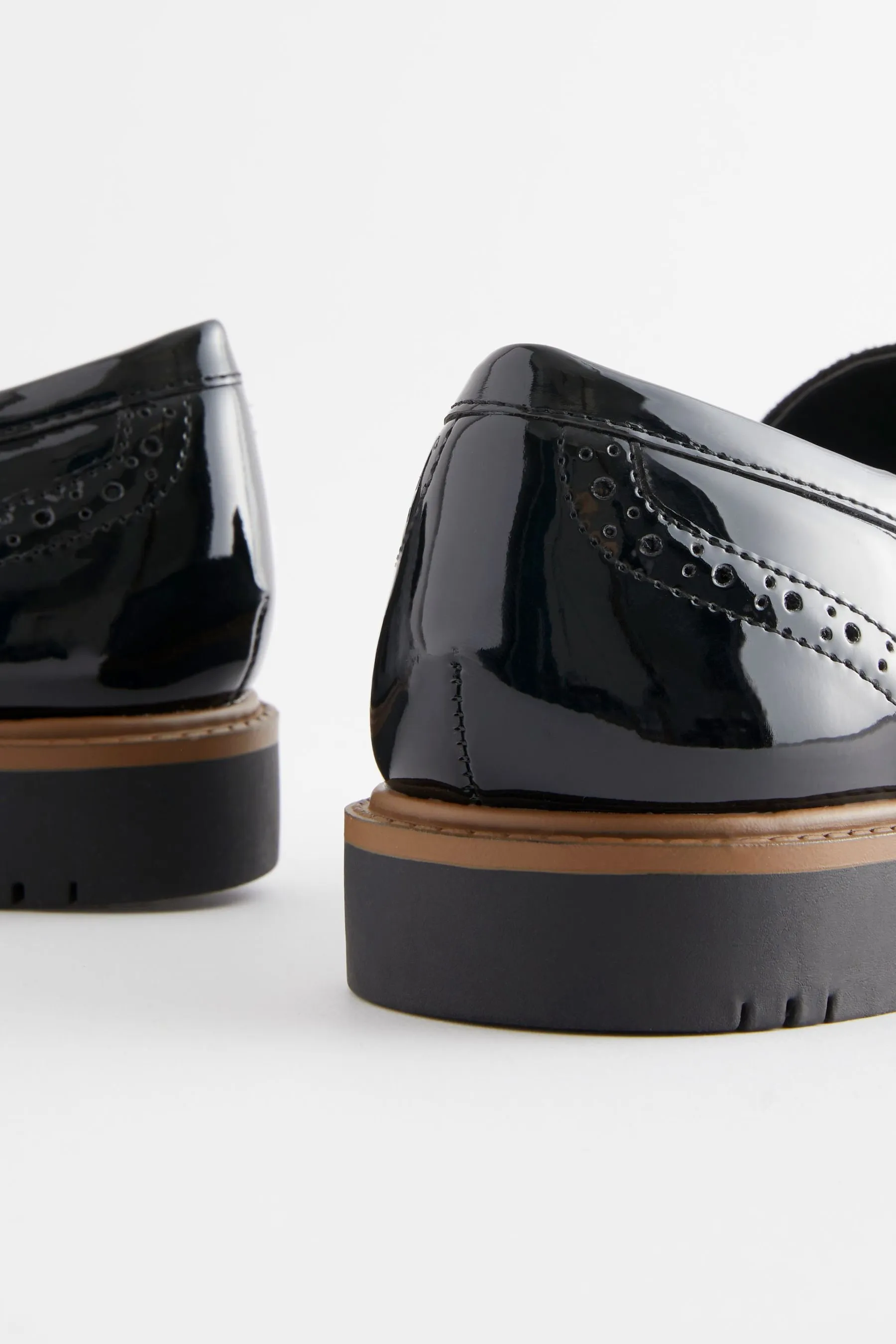 Forever Comfort® - Mocassini con dettaglio brogue e suola spessa