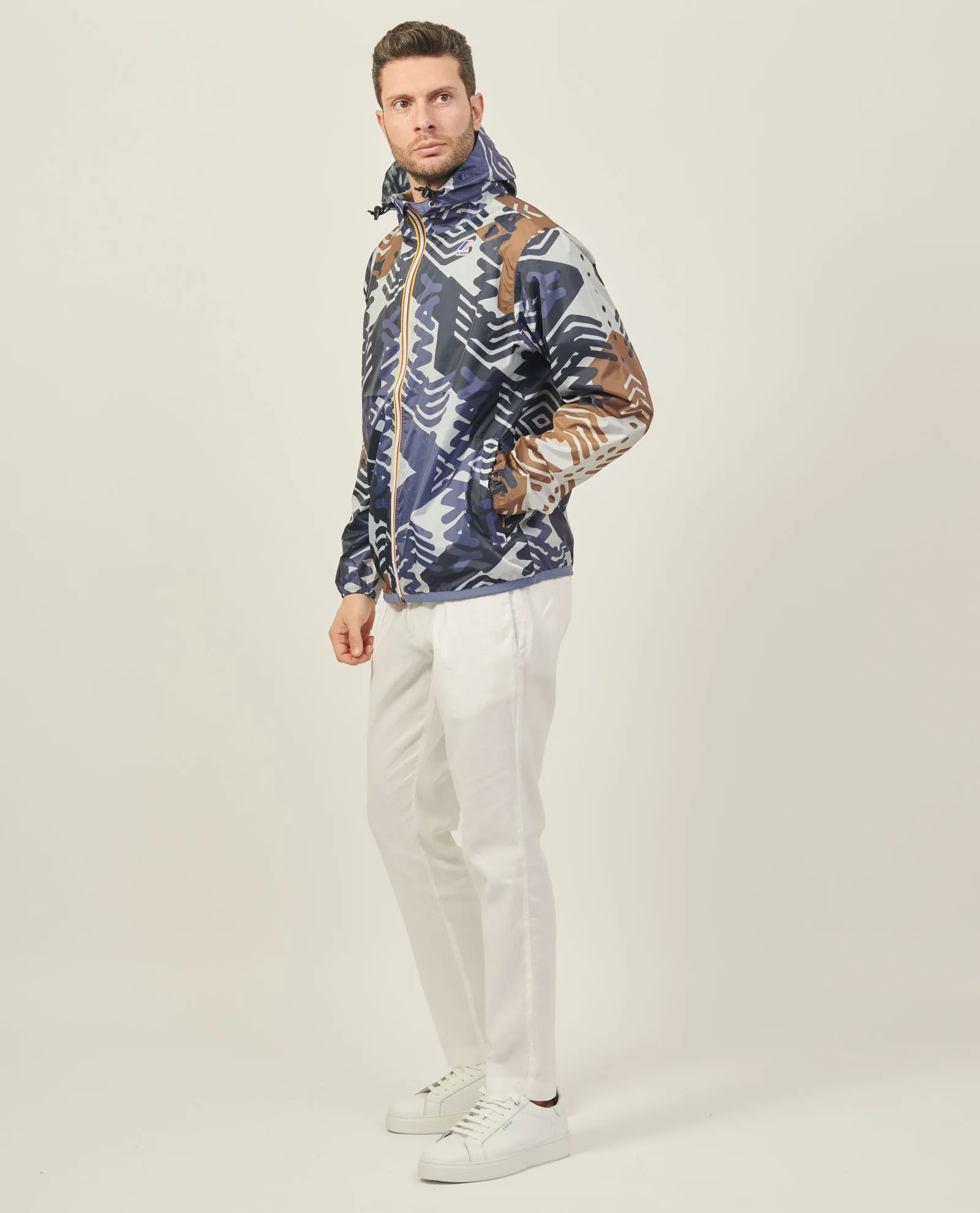 Giacca corta K-way Levrai con logo all-over