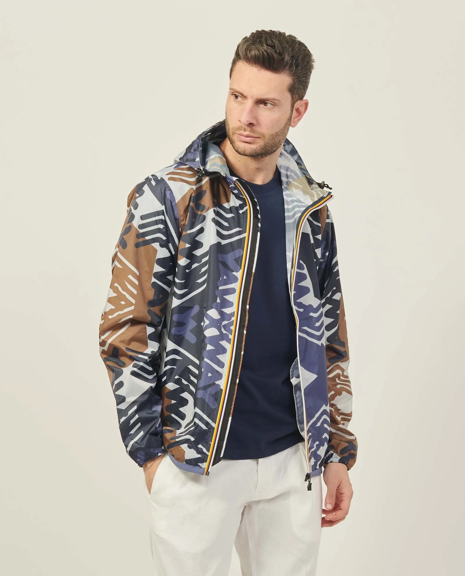Giacca corta K-way Levrai con logo all-over
