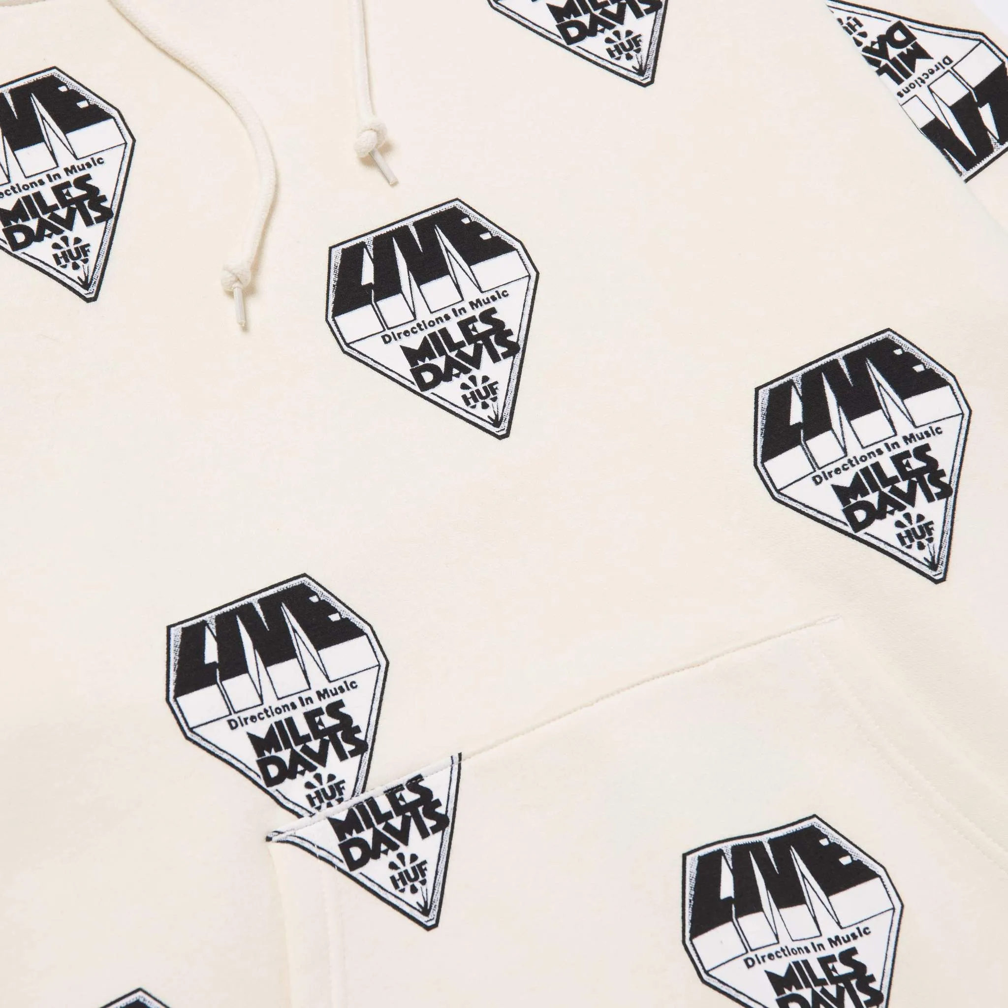 IN CONCERT PULLOVER HOODIE - CREAM
