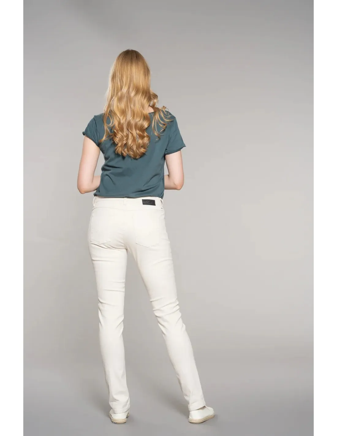 JEANS SLIM FIT IN COTONE BIOLOGICO NON TINTO "SVENJA"