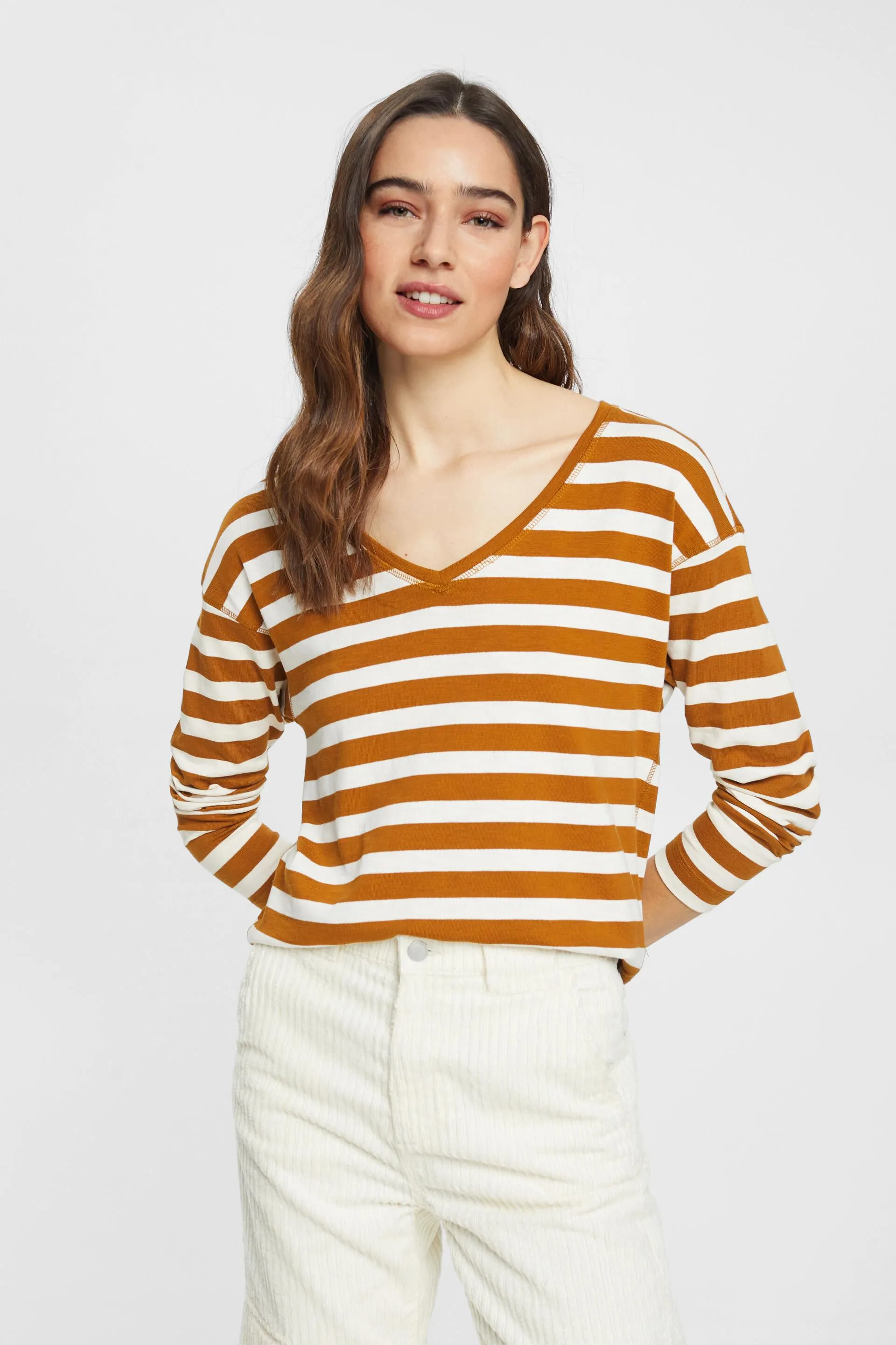 Maglia a righe con scollo a V