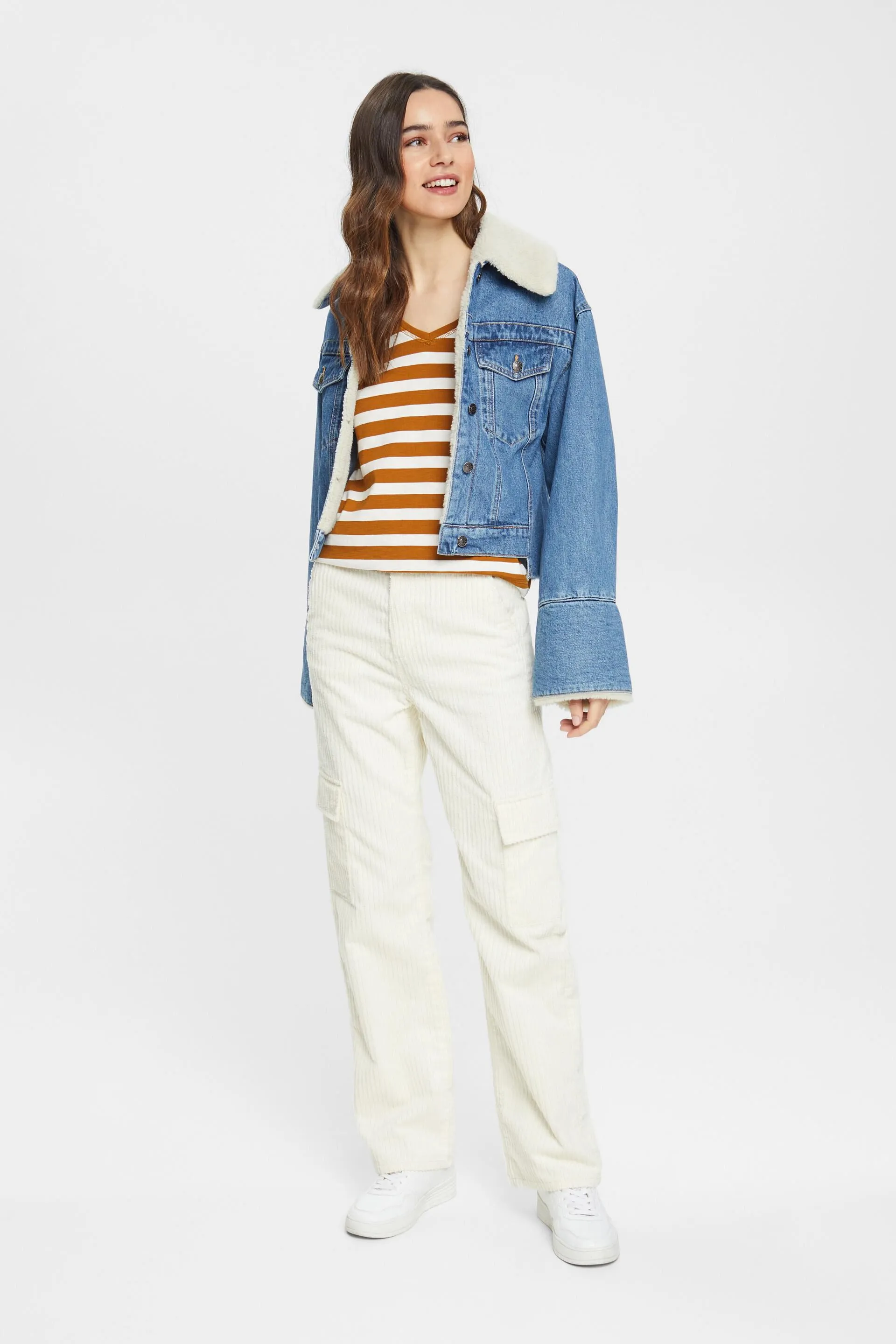 Maglia a righe con scollo a V