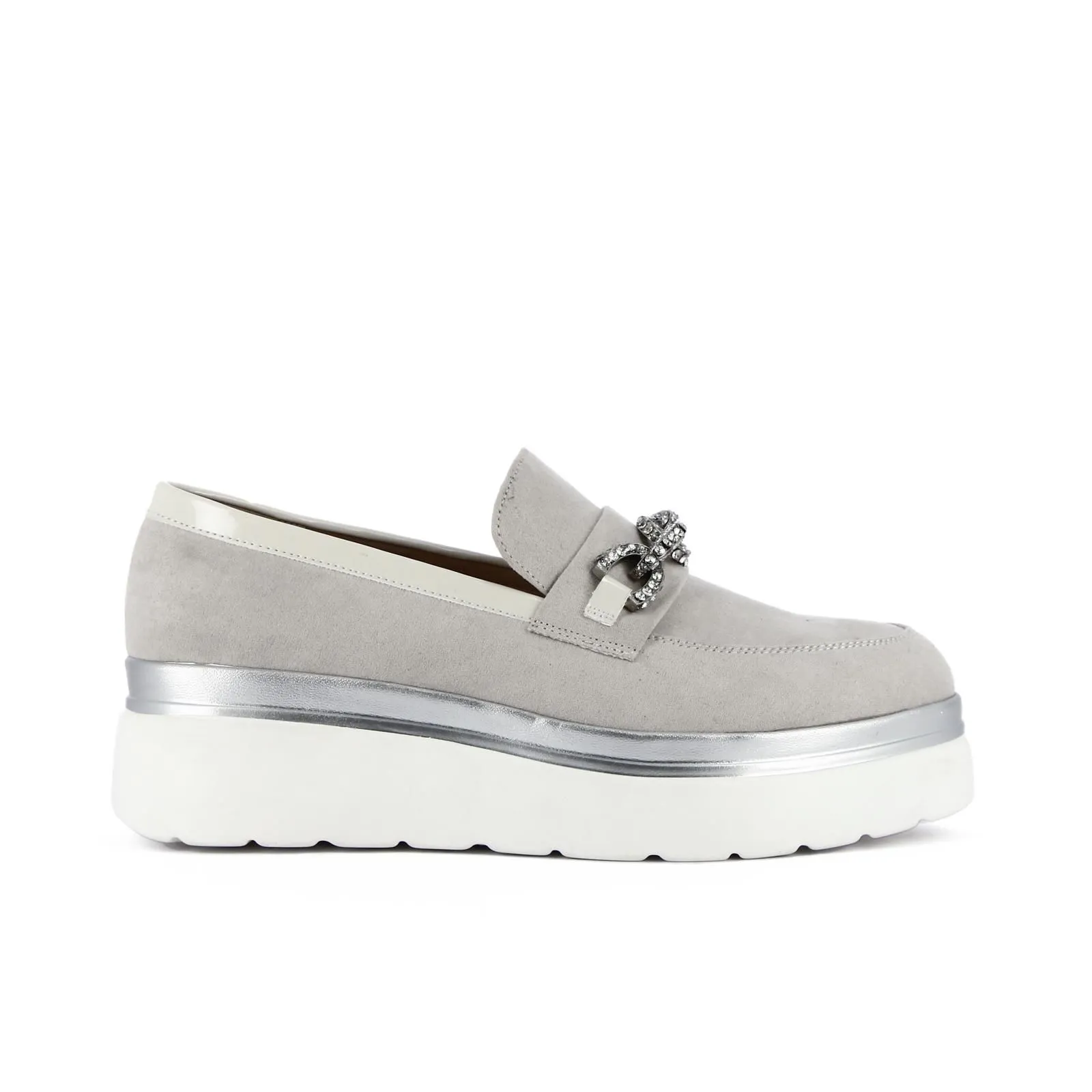 Mocassini casual beige con suola platform e morsetto con cristalli