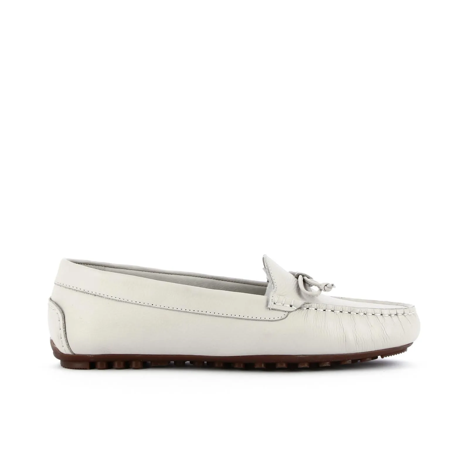 Mocassini casual beige in pelle con fiocchetto e suola sgomata