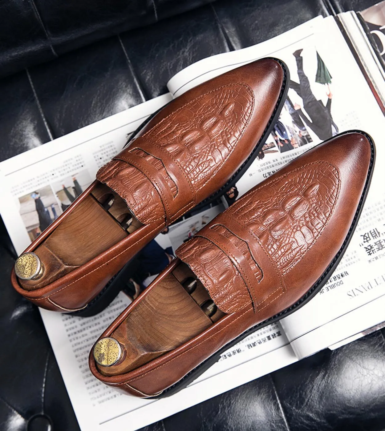 Mocassini da uomo in coccodrillo Scarpe da guida Moda Calzature da barca Mocassini in pelle di marca Scarpe da uomo Comode unità