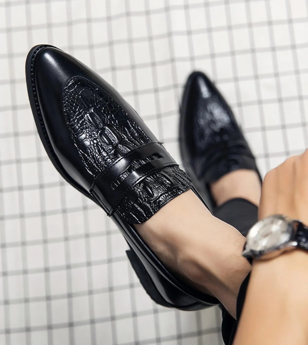Mocassini da uomo in coccodrillo Scarpe da guida Moda Calzature da barca Mocassini in pelle di marca Scarpe da uomo Comode unità
