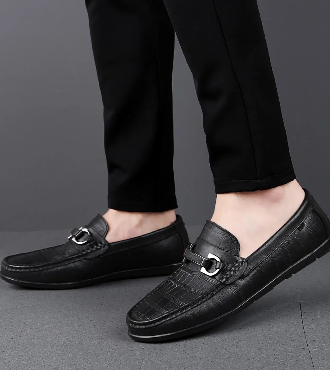 Mocassini di lusso Uomo Mocassini in vera pelle Scarpe casual Scarpe da guida da uomo Business Stile coccodrillo Slip On Uomo Pi