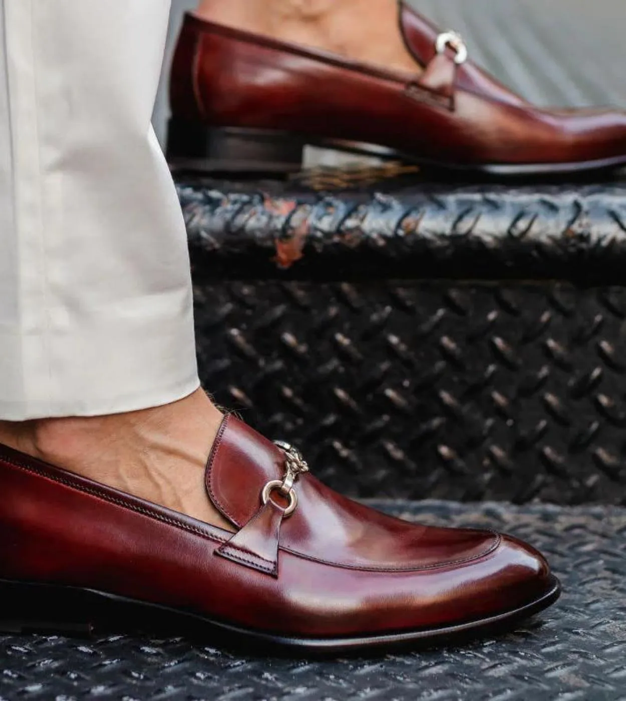 Mocassini rossi per uomo Punta tonda Slipon Moda uomo da sposa fatto a mano Scarpe eleganti Spedizione gratuita Zapatos Hombre V