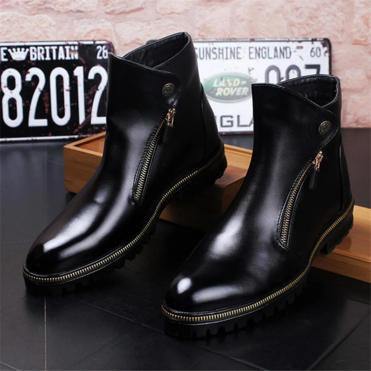 Movechain Moda Uomo Stivaletti in vera pelle Uomo Punta in metallo Punk Stivaletto Chelsea stile britannico Uomo Casual Sh
