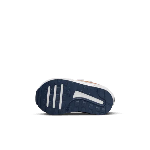 NIKE Md valiant