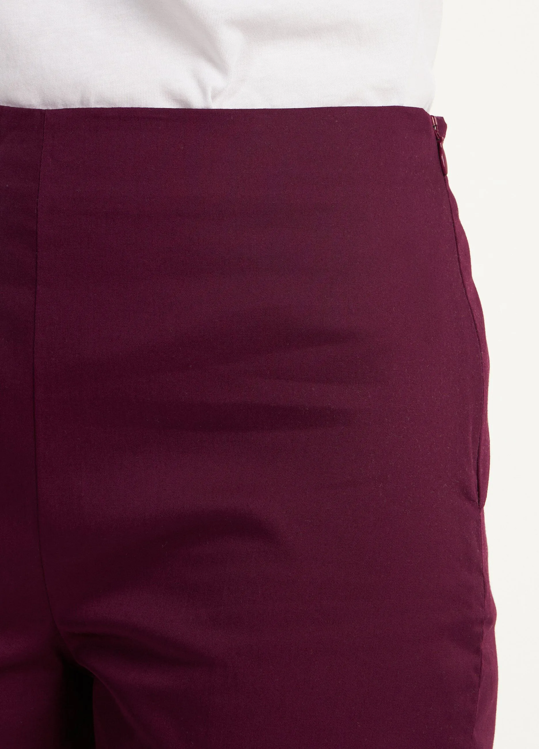 Pantaloni capri in cotone elasticizzato donna