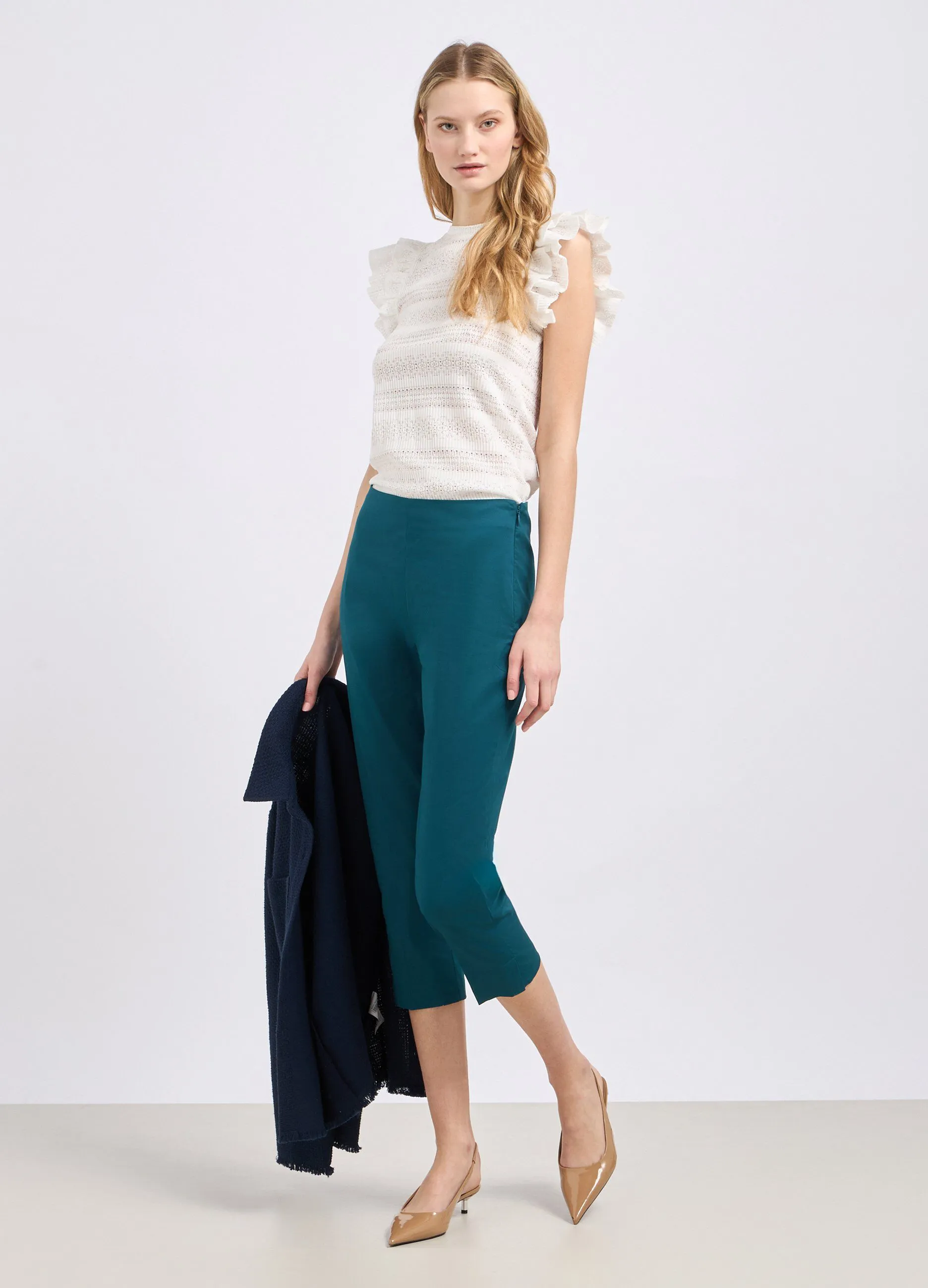 Pantaloni capri in cotone stretch donna