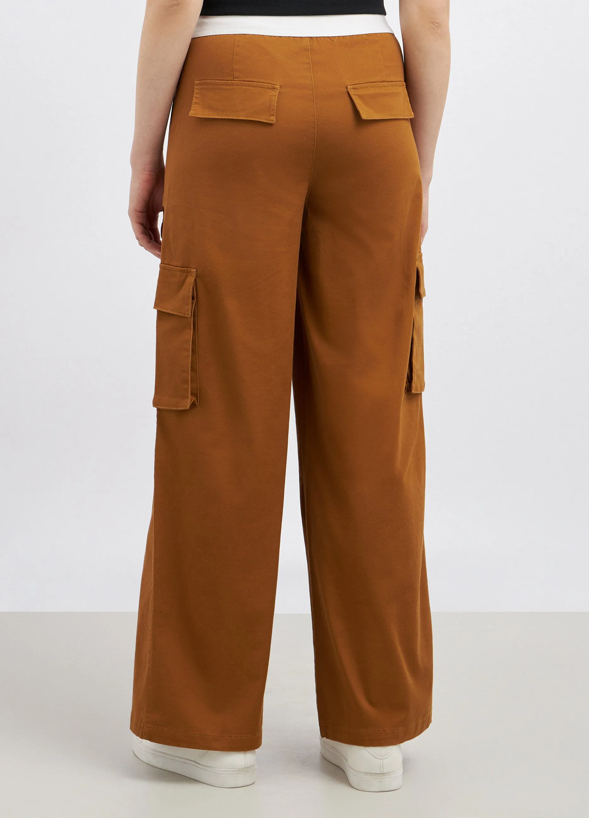 Pantaloni cargo in cotone stretch donna