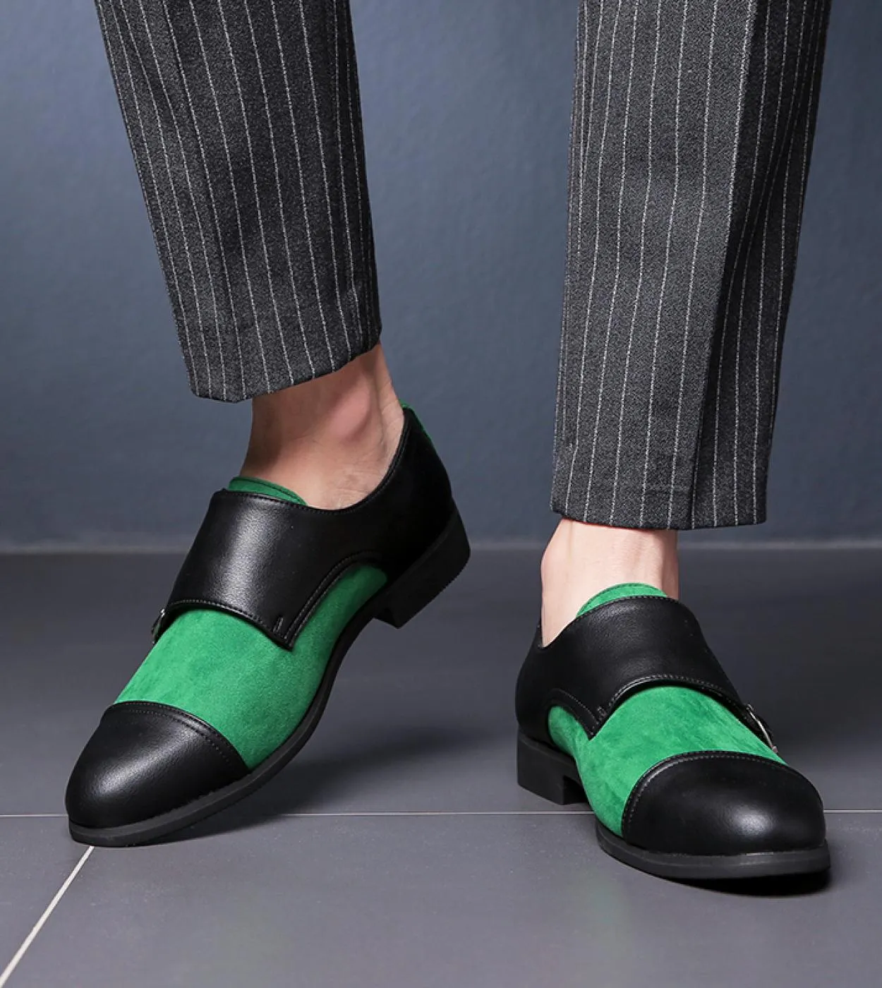 Primavera New Fashion Scarpe da uomo Fatte a mano Retro Double Monk Fibbia Mocassini Scarpe casual Uomo Mocassini per uomo in pe