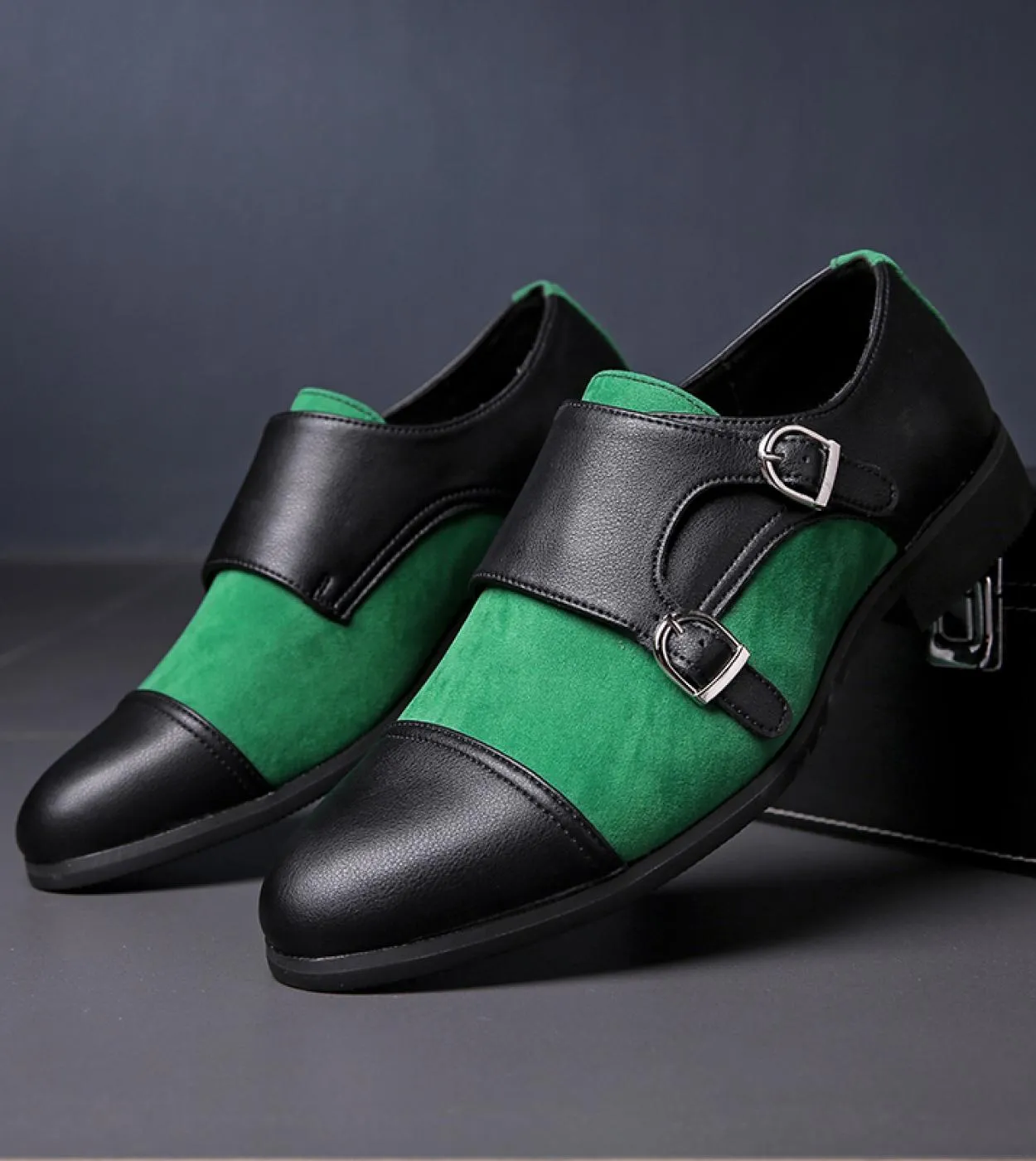Primavera New Fashion Scarpe da uomo Fatte a mano Retro Double Monk Fibbia Mocassini Scarpe casual Uomo Mocassini per uomo in pe