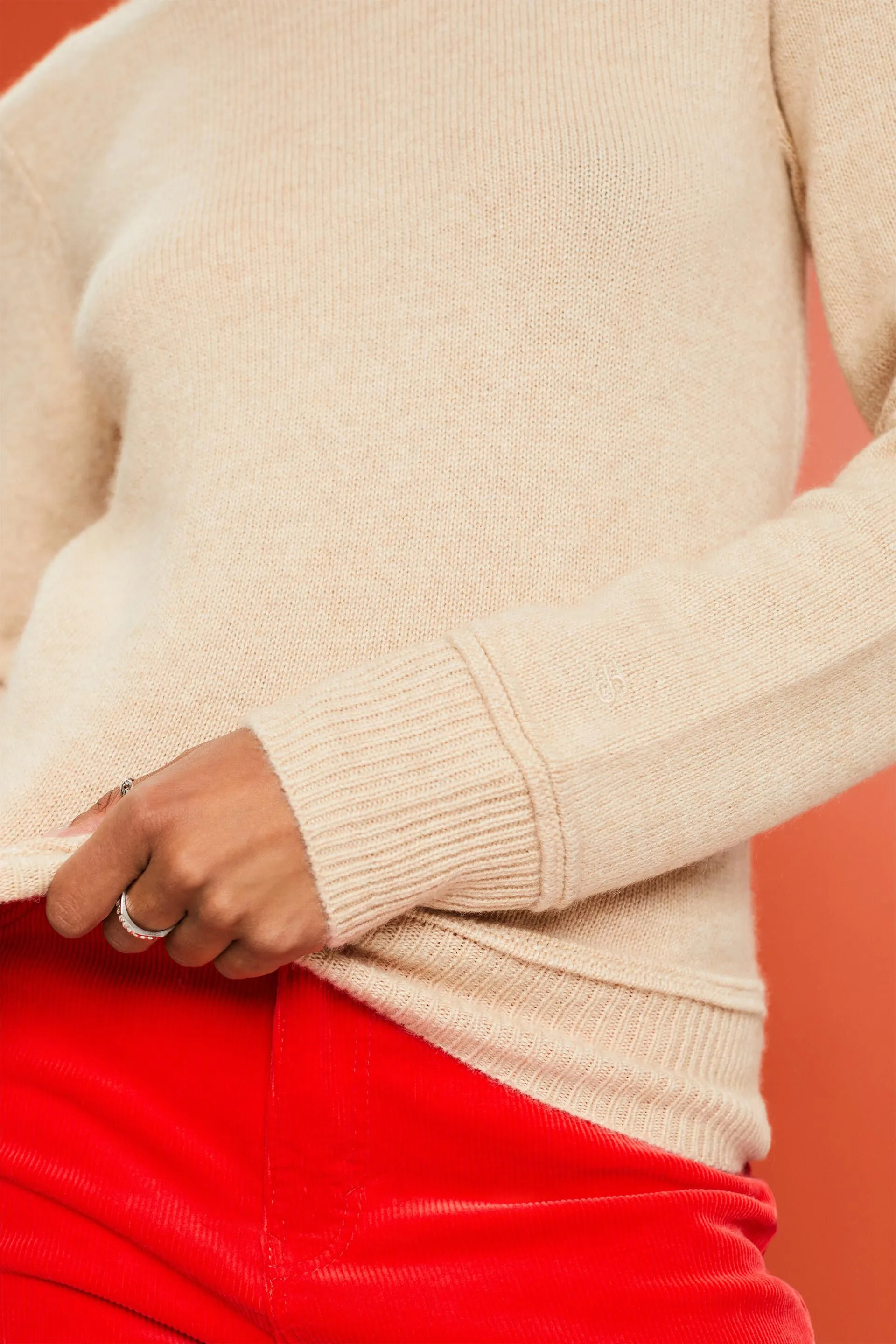 Pullover a girocollo in cashmere