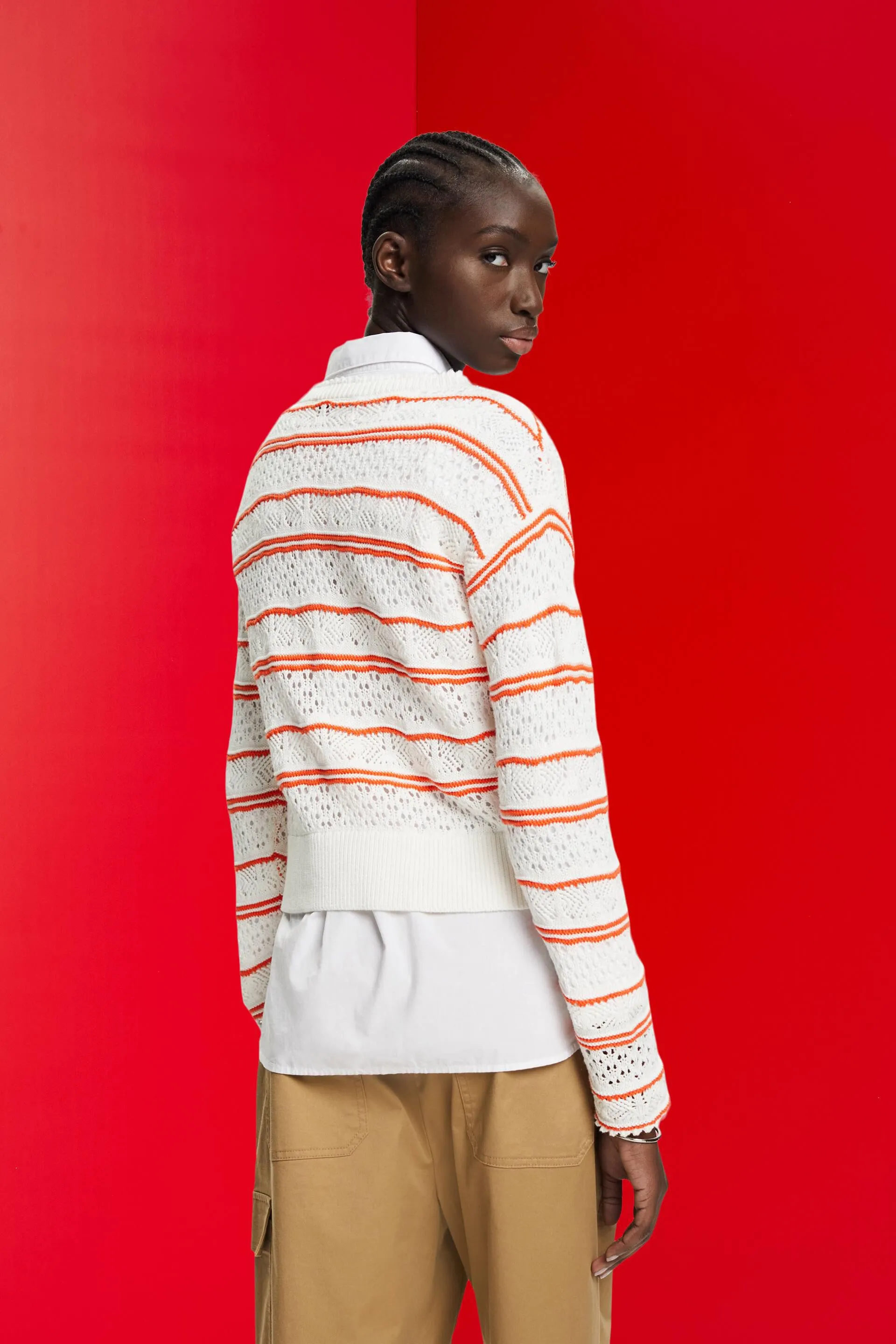 Pullover in cotone sostenibile strutturato