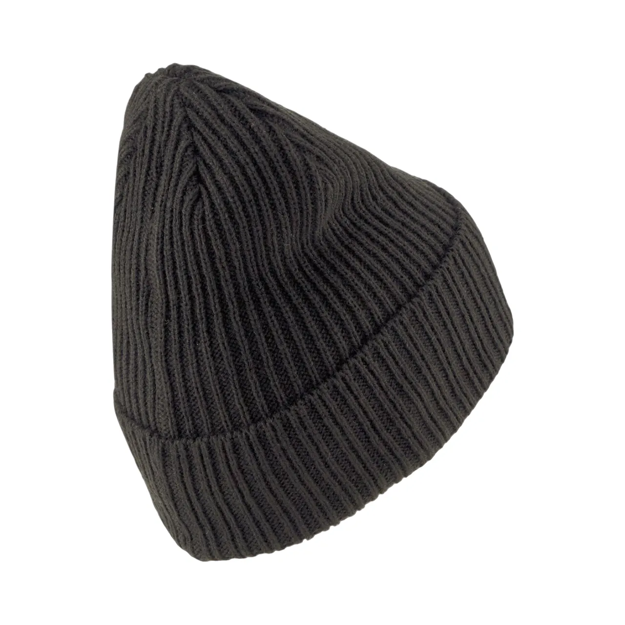 Puma ribbed beanie hat with petch logo 024038-01 black. One size