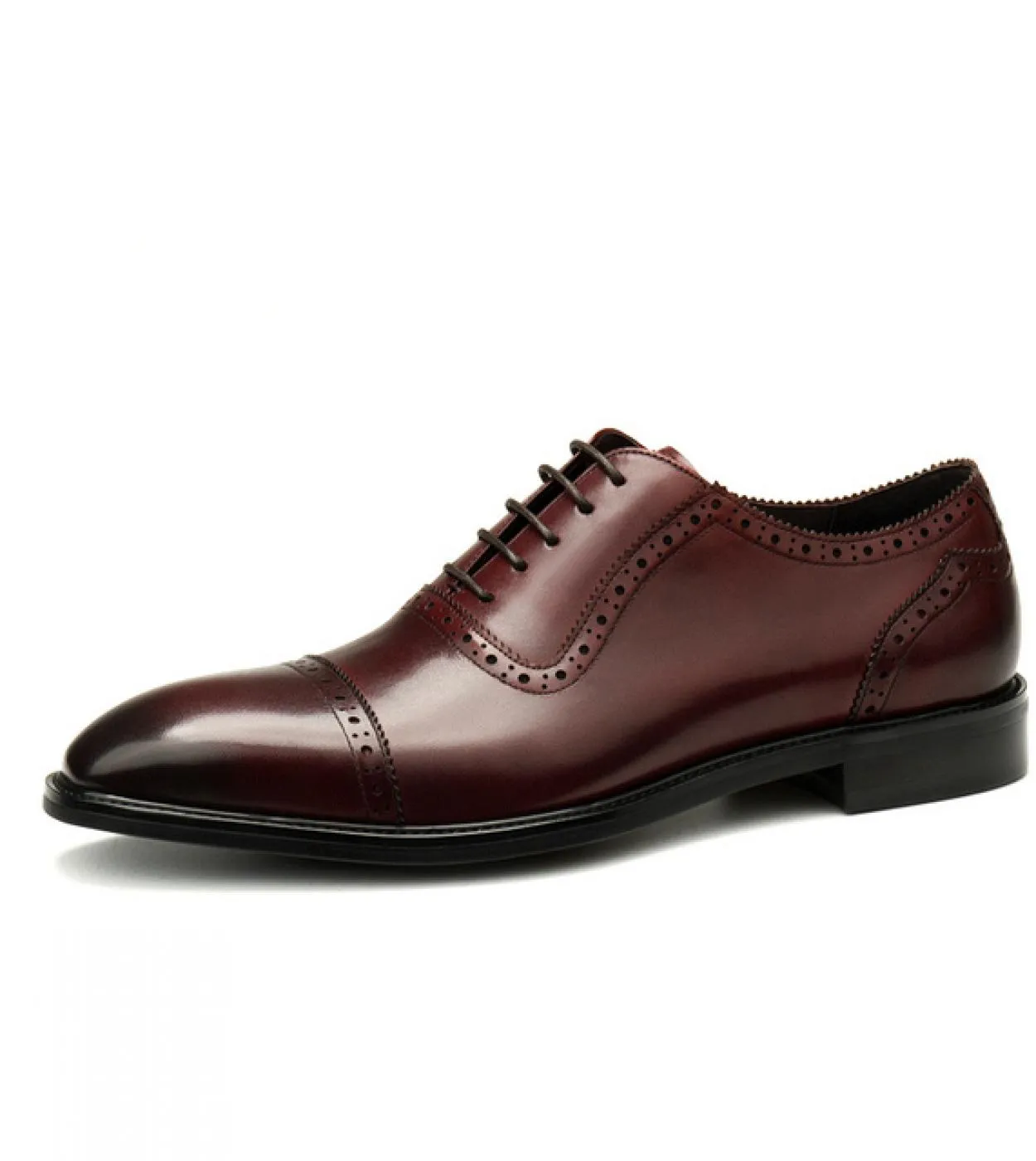 Scarpe brogue da uomo italiane di lusso in vera pelle Designer 2023 New Style Classic Oxfords Scarpe da lavoro da lavoro da spos