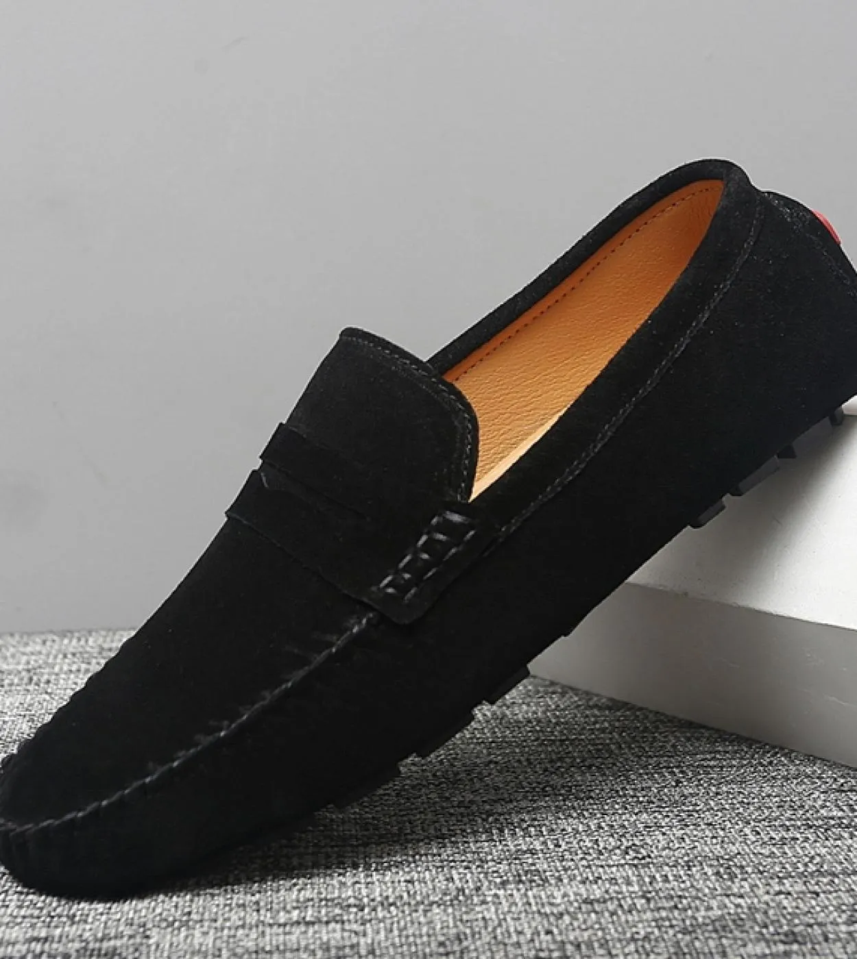 Scarpe casual da uomo Scarpe da uomo moda Mocassini morbidi in pelle scamosciata Mocassini per il tempo libero Slip On Scarpe da