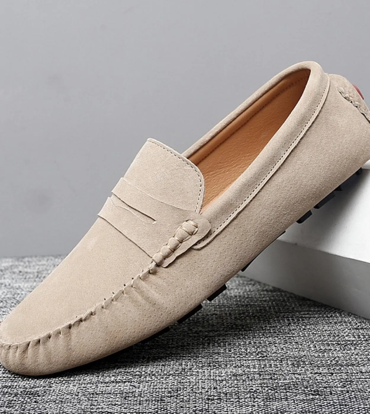 Scarpe casual da uomo Scarpe da uomo moda Mocassini morbidi in pelle scamosciata Mocassini per il tempo libero Slip On Scarpe da