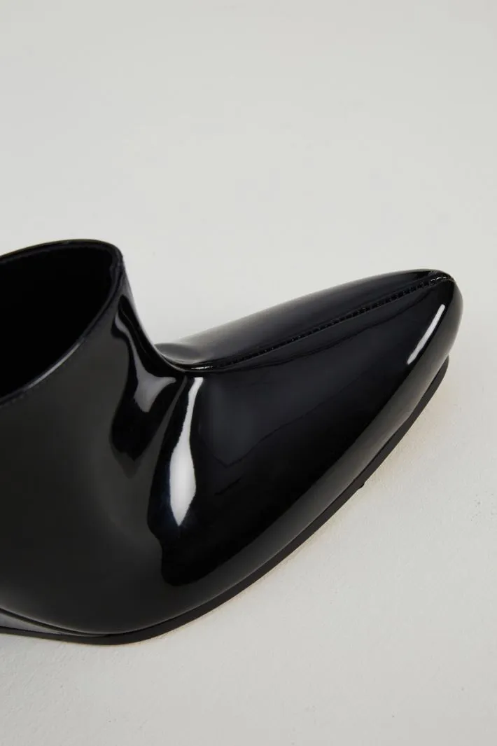 Scarpe con zeppa in vernice