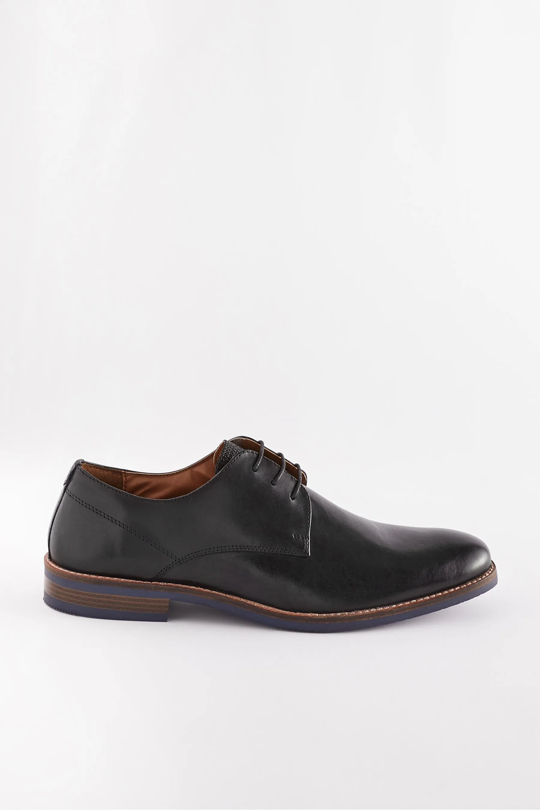 Scarpe Derby in pelle con suola blu navy a contrasto    