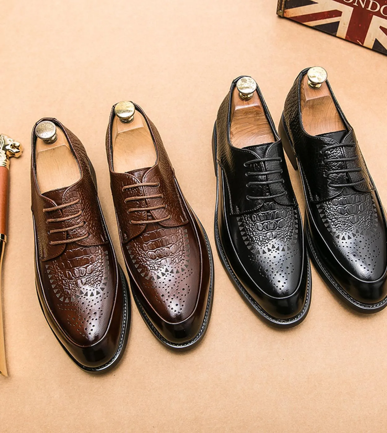 Scarpe derby Scarpe da uomo Tinta unita Pu Brock Motivo a coccodrillo intagliato Scarpe con lacci Fashion Business Casual Party