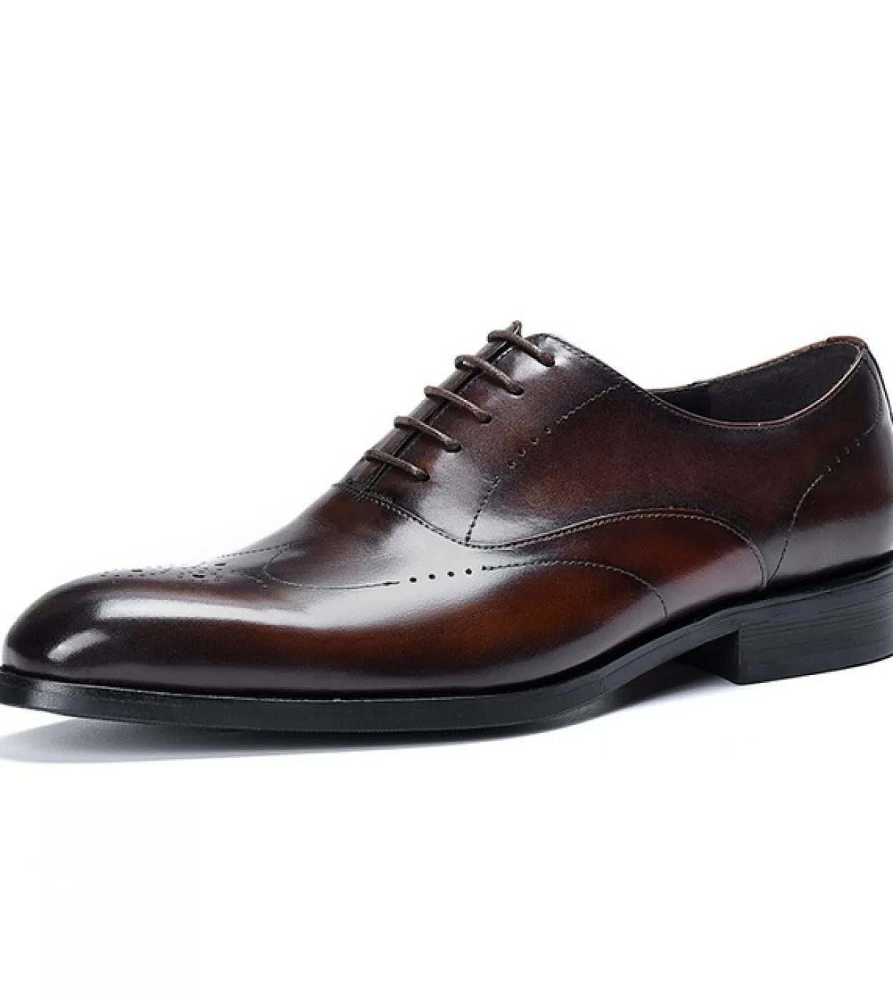 Scarpe eleganti da uomo brogue oxford di design classico a punta di ala di qualità Scarpe da sposa stringate nere in vera pelle