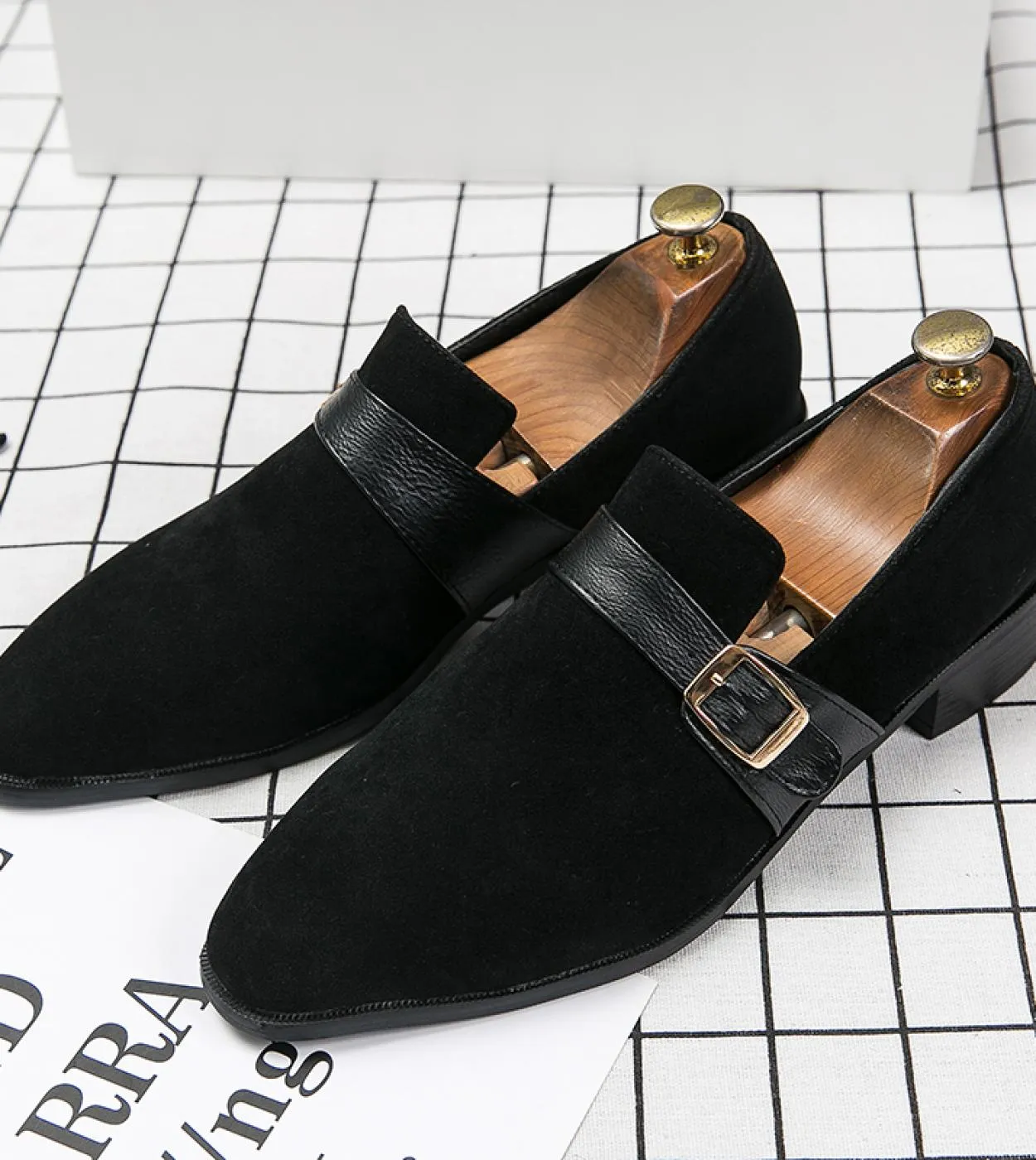 Scarpe eleganti da uomo Scarpe da uomo di moda Scarpe oxford in pelle scamosciata casual per uomo Mocassini con lacci per uomo C