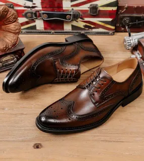Scarpe formali da uomo piatte fatte a mano Qualità Vera pelle di mucca Scarpe da uomo in pelle brogue casual solide moda marrone