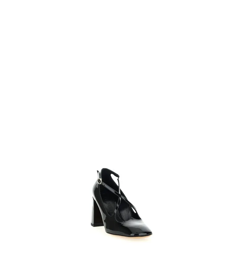 Scarpe in vernice