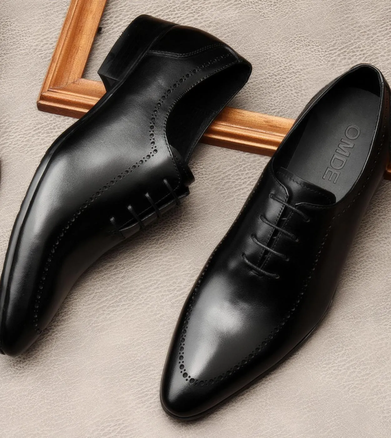 Scarpe Oxford da uomo fatte a mano italiane in vera pelle di vitello Nero Marrone Classico Brogue Business Scarpe da sposa per u