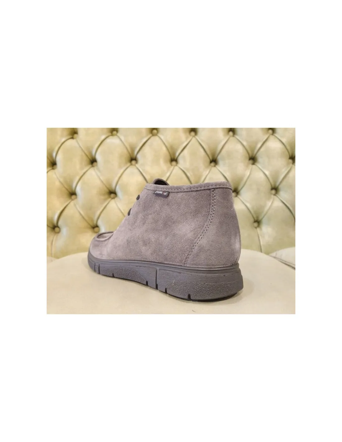 Scarpe stringate scamosciate da uomo