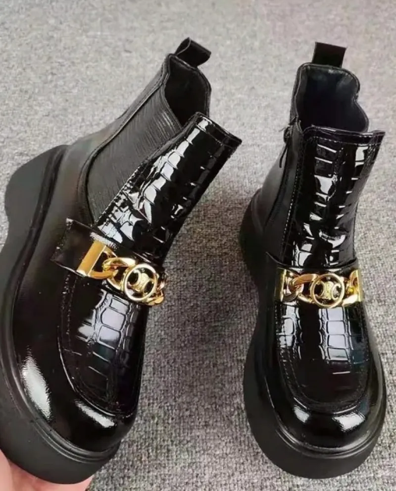 Stivaletti per donna Stivali con plateau Chelsea Pelle verniciata Punta tonda Fascia elastica Catena di metallo Scarpe da donna