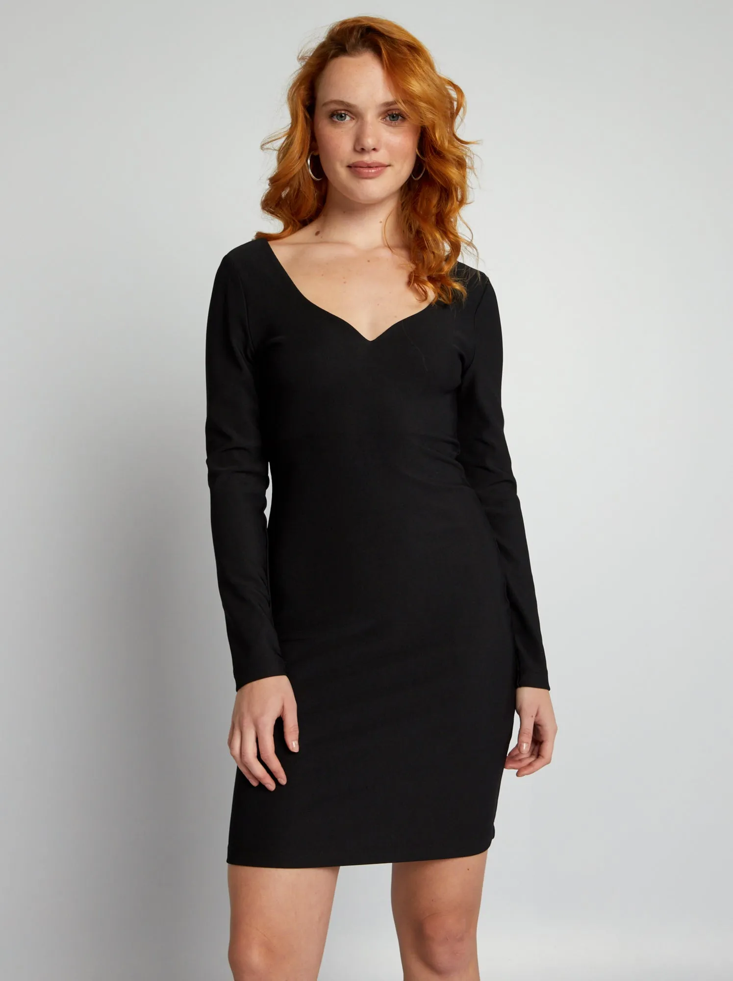 Vestito corto con scollo a cuore - NERO