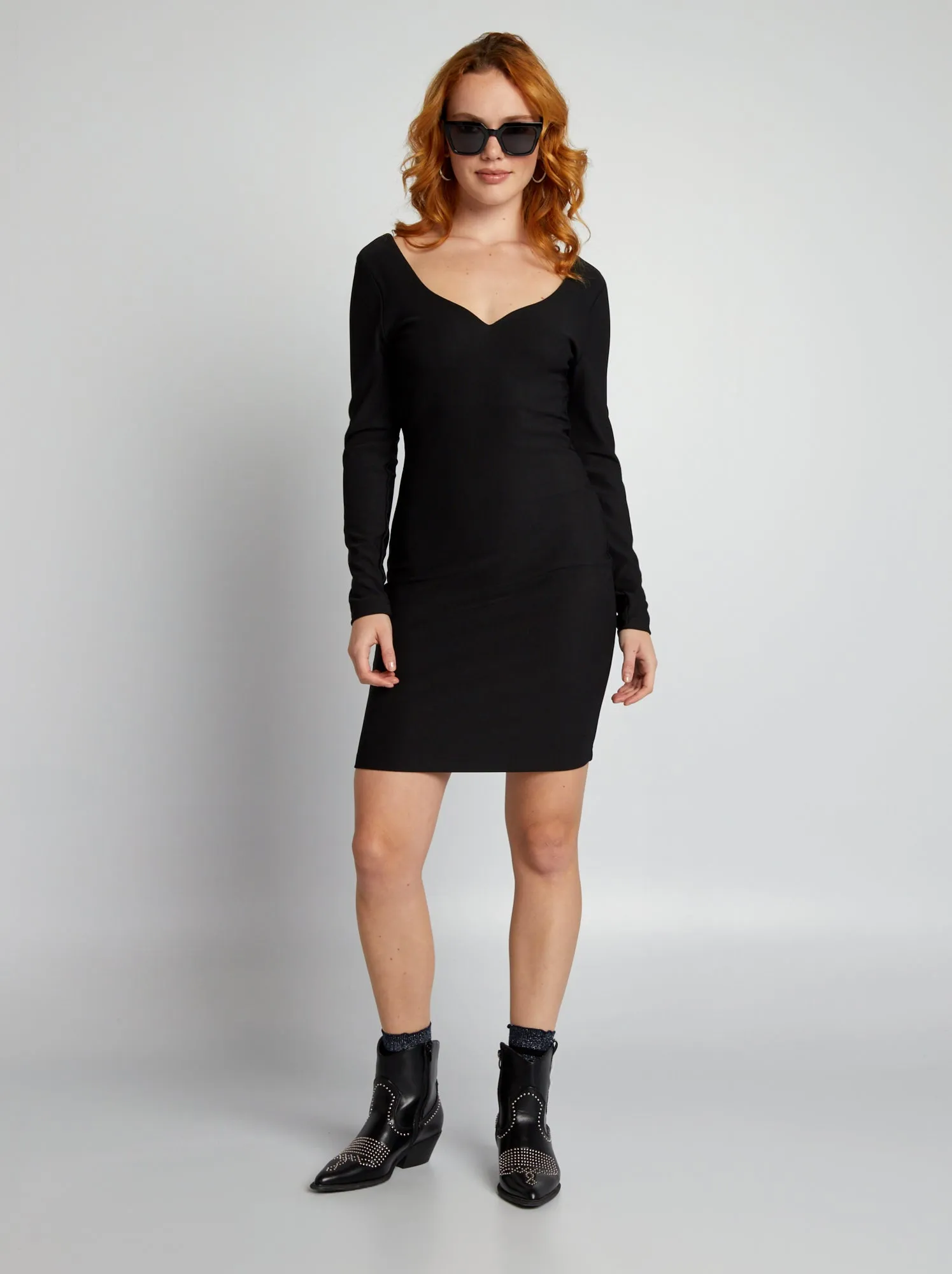 Vestito corto con scollo a cuore - NERO