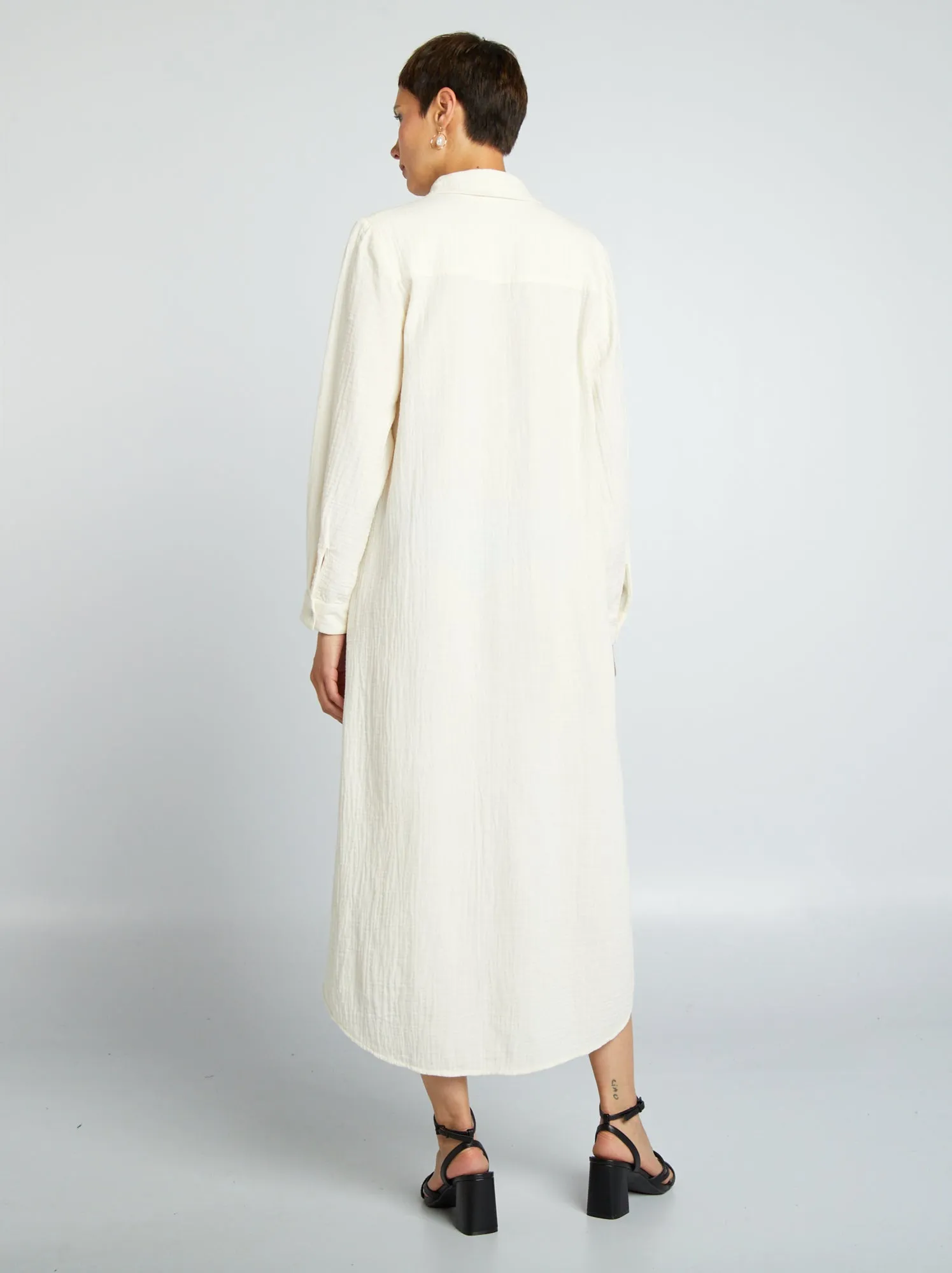 Vestito lungo a forma di camicia in doppia garza di cotone - BIANCO