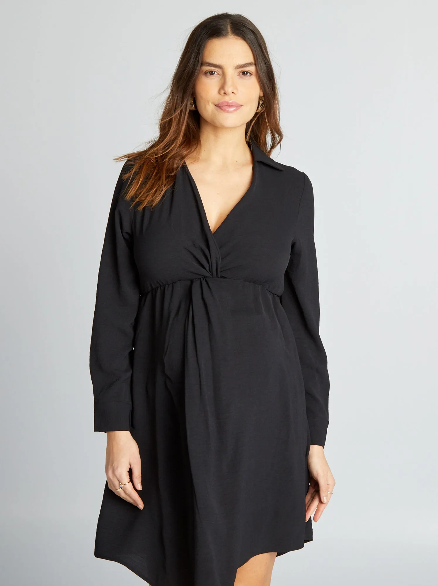 Vestito premaman sciancrato e satinato - nero